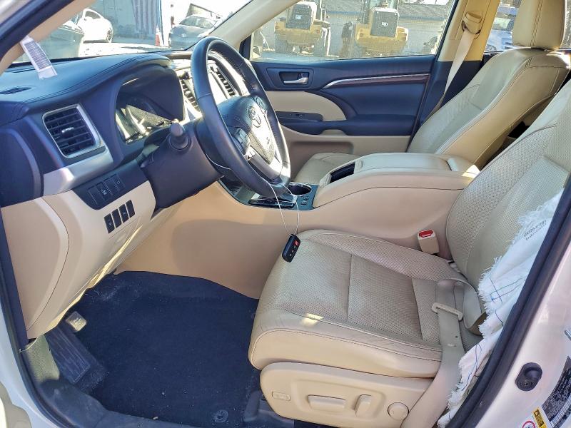 Photo 7 from auction – 2015 TOYOTA HIGHLANDER with VIN 5TDYKRFH0FS098578