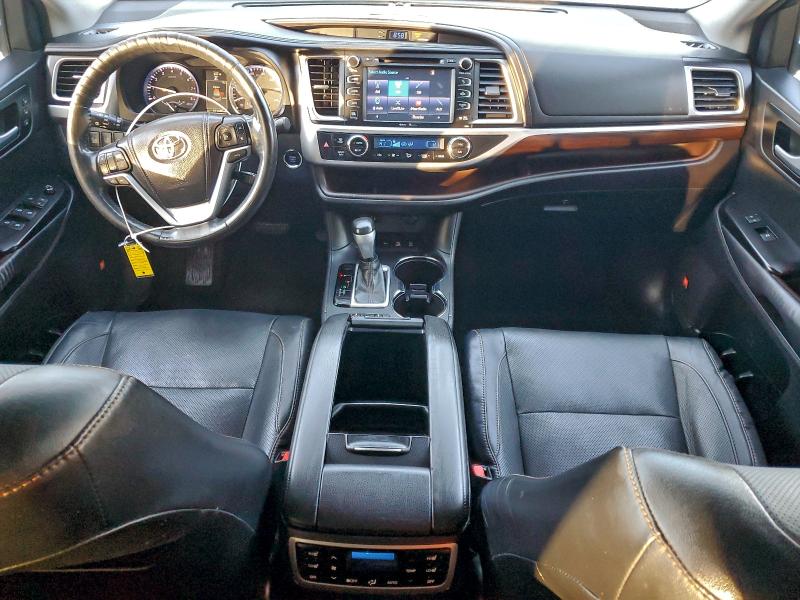 Photo 8 from auction – 2014 TOYOTA HIGHLANDER with VIN 5TDDKRFH6ES039743