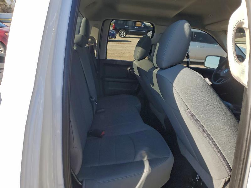 Photo 10 from auction – 2018 RAM 1500 with VIN 1C6RR7FG5JS307817