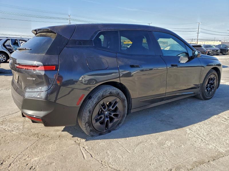 Photo 3 from auction – 2023 BMW IX XDRIVE5 with VIN WB523CF08PCM98297