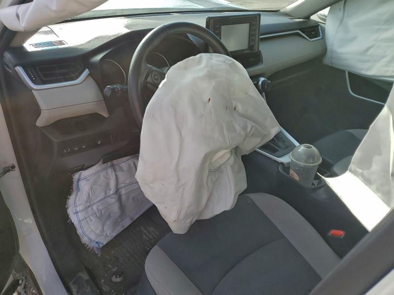 Photo 8 from auction – 2021 TOYOTA RAV4 XLE with VIN 2T3P1RFV7MC192409