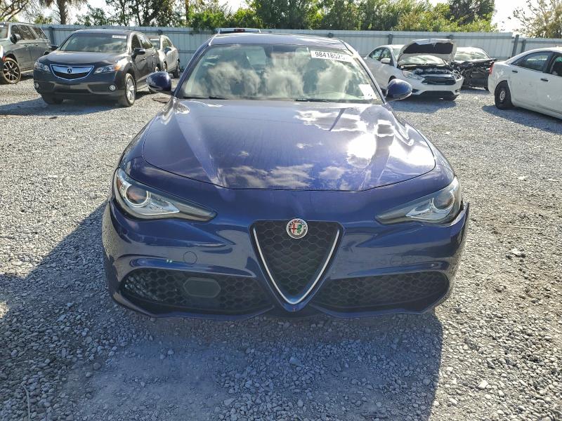 Photo 5 from auction – 2017 ALFA ROMEO GIULIA with VIN ZARFAEBN2H7538902