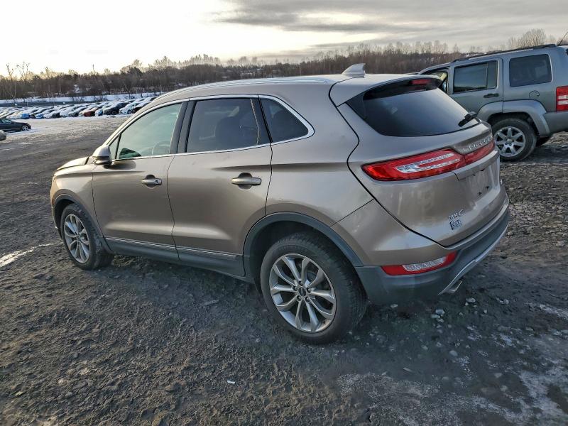 Photo 2 from auction – 2018 LINCOLN MKC SELECT with VIN 5LMCJ2D98JUL19129