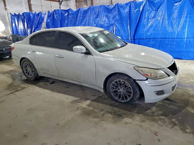 Photo 4 from auction – 2011 HYUNDAI GENESIS 3. with VIN KMHGC4DE8BU131588