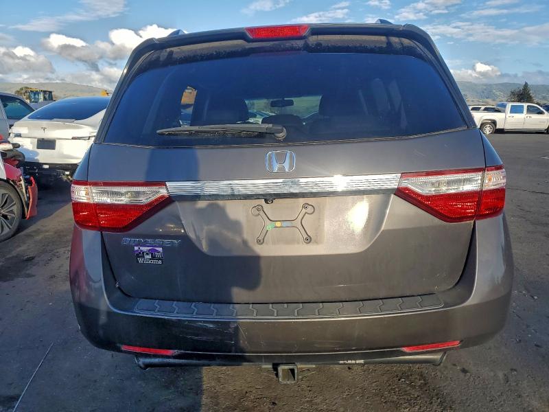 Photo 6 from auction – 2013 HONDA ODYSSEY EX with VIN 5FNRL5H65DB071495