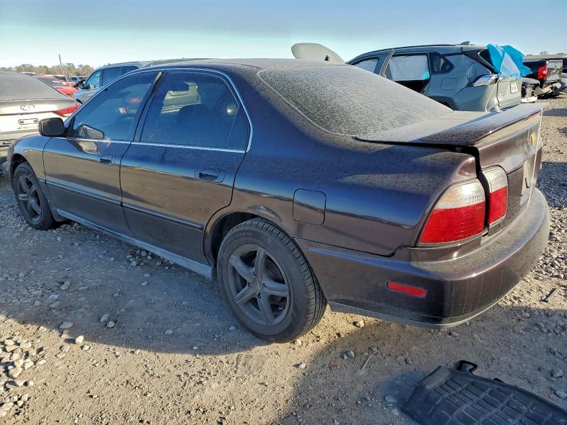 Photo 2 from auction – 1997 HONDA ACCORD SE with VIN 1HGCD5608VA046975