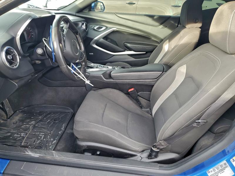Photo 7 from auction – 2018 CHEVROLET CAMARO with VIN 1G1FB1RSXJ0109817