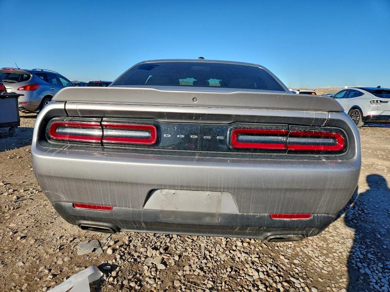 Photo 6 from auction – 2018 DODGE CHALLENGER with VIN 2C3CDZAG5JH112408