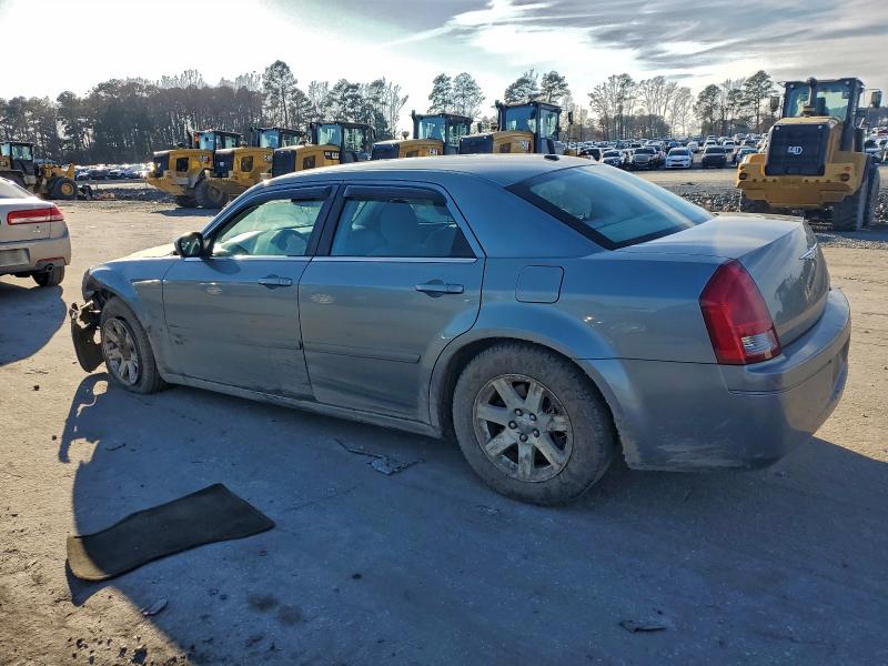 Photo 2 from auction – 2006 CHRYSLER 300 with VIN 2C3LA43R86H248503