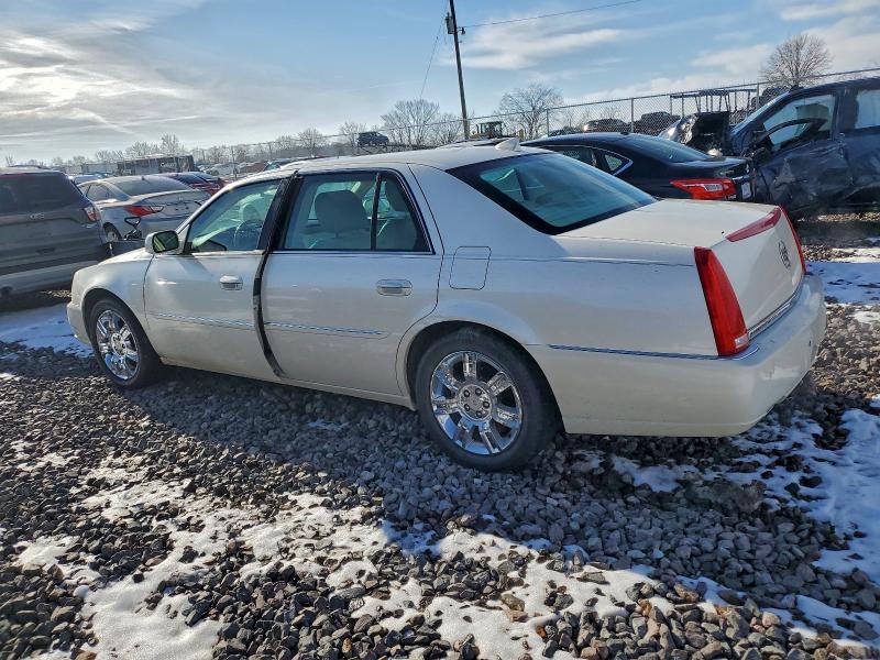 Photo 2 from auction – 2011 CADILLAC DTS PLATIN with VIN 1G6KP5ES3BU100491