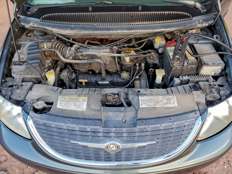 Photo 12 from auction – 2003 CHRYSLER TOWN & COU with VIN 2C4GP54L73R228339