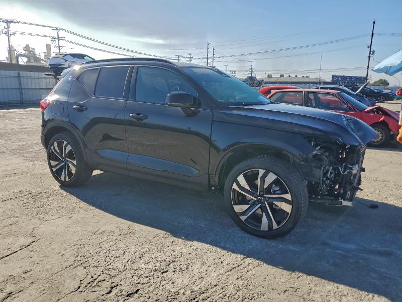 Снимка 4 от търг – 2024 VOLVO XC40 с VIN YV4L12UM4R2374175