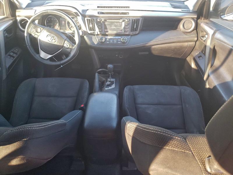 Photo 8 from auction – 2016 TOYOTA RAV 4 with VIN 2T3RFREV0GW536385