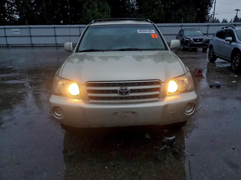 Photo 5 from auction – 2003 TOYOTA HIGHLANDER with VIN JTEHF21A030125407
