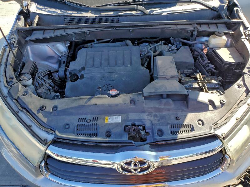 صورة رقم 12 من المزاد - 2016 TOYOTA HIGHLANDER مع VIN 5TDKKRFH6GS130621