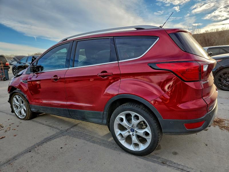Photo 2 from auction – 2019 FORD ESCAPE TIT with VIN 1FMCU9J94KUB60697