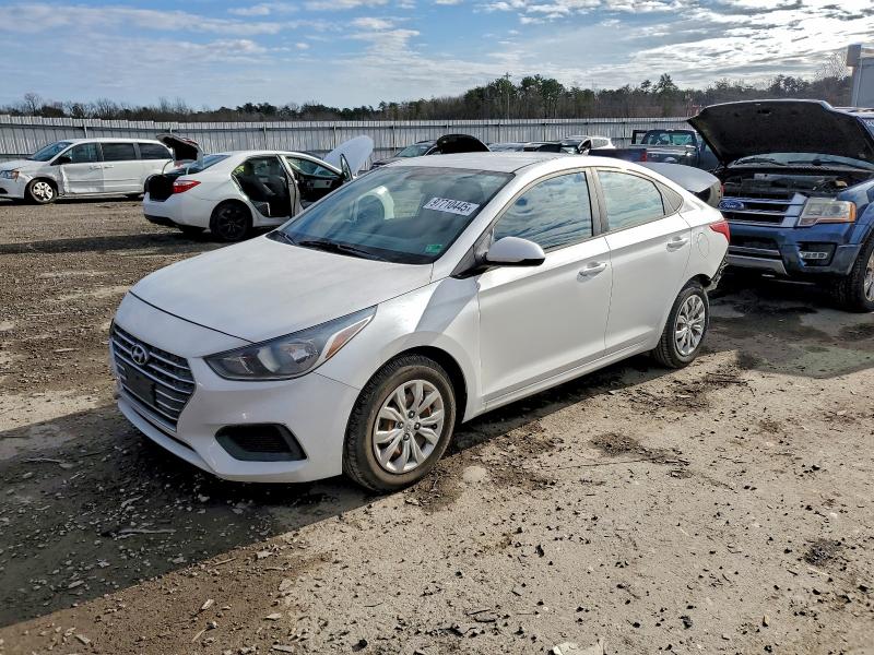 HYUNDAI ACCENT SE 2019 with VIN 3KPC24A32KE045216 - Photo from auction
