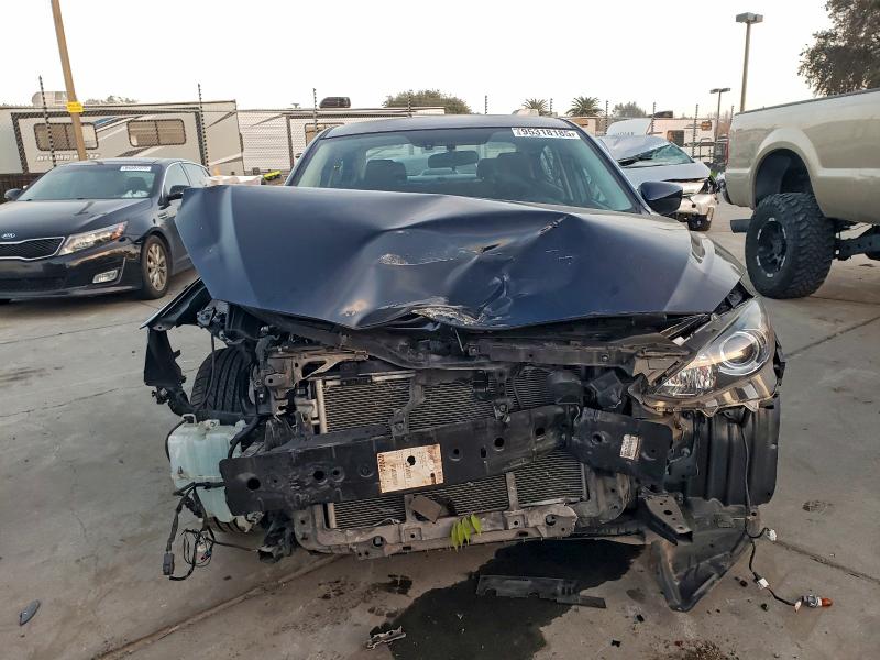 Photo 5 from auction – 2016 MAZDA 3 SPORT with VIN JM1BM1U78G1302005
