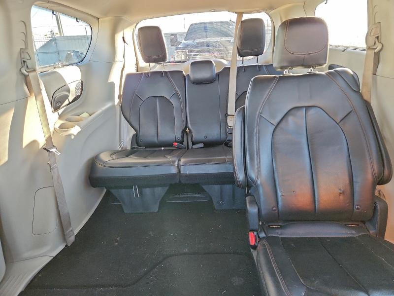Photo 10 from auction – 2018 CHRYSLER PACIFICA with VIN 2C4RC1BG3JR154319