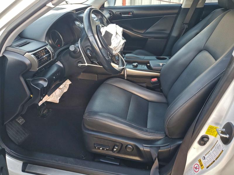Photo 7 from auction – 2016 LEXUS IS 200T with VIN JTHBA1D25G5009036