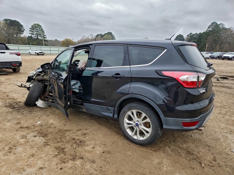 Photo 2 from auction – 2017 FORD ESCAPE SE with VIN 1FMCU9GD3HUD54514