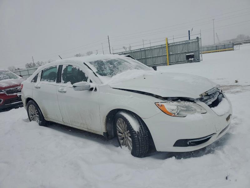 Photo 4 from auction – 2013 CHRYSLER 200 LIMITE with VIN 1C3CCBCG8DN555431