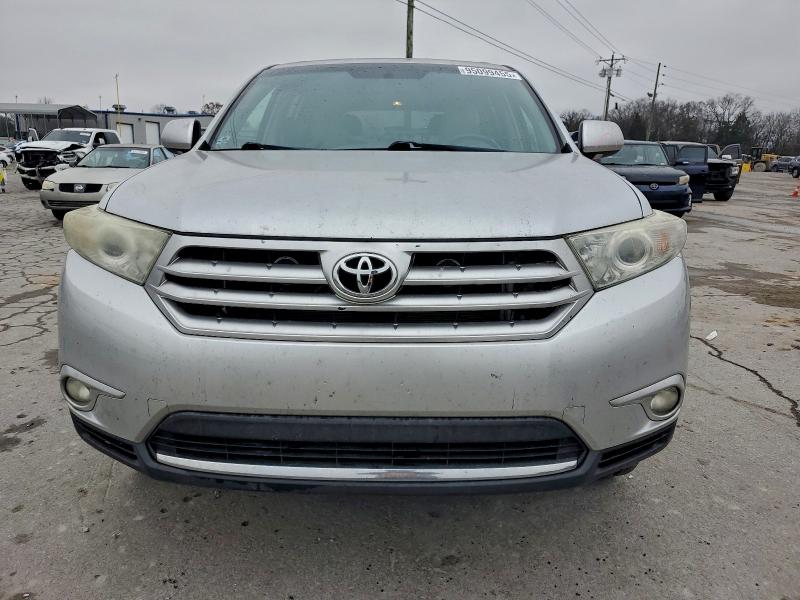 Photo 5 from auction – 2013 TOYOTA HIGHLANDER with VIN 5TDYK3EH2DS106837