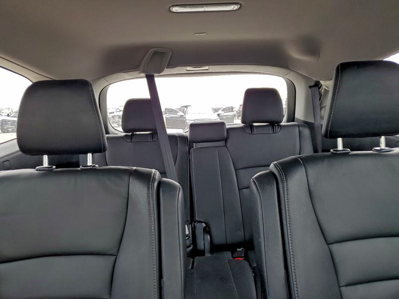Photo 10 from auction – 2020 HONDA PILOT TOUR with VIN 5FNYF5H60LB009598
