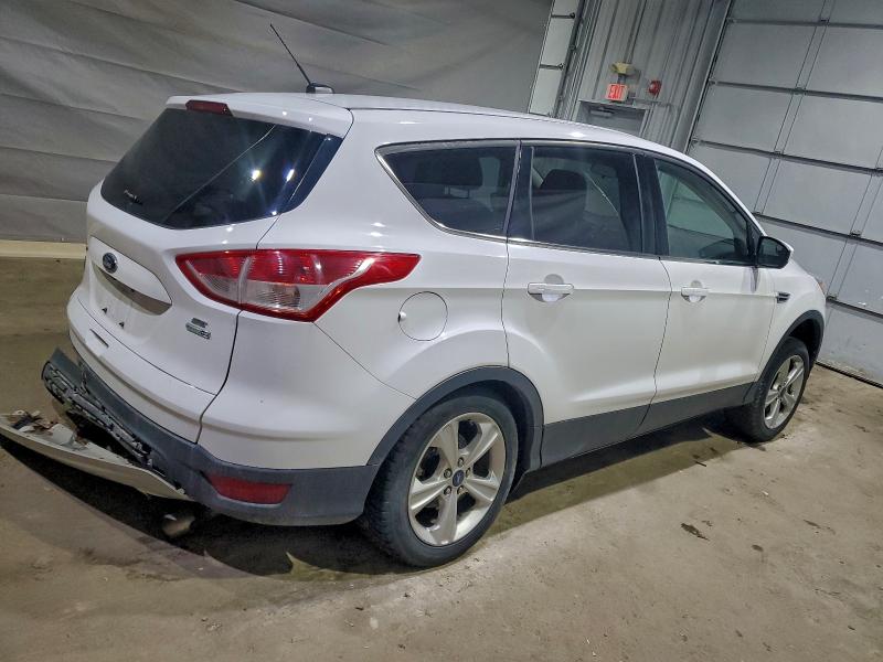 Photo 3 from auction – 2016 FORD ESCAPE SE with VIN 1FMCU9GX8GUB64989