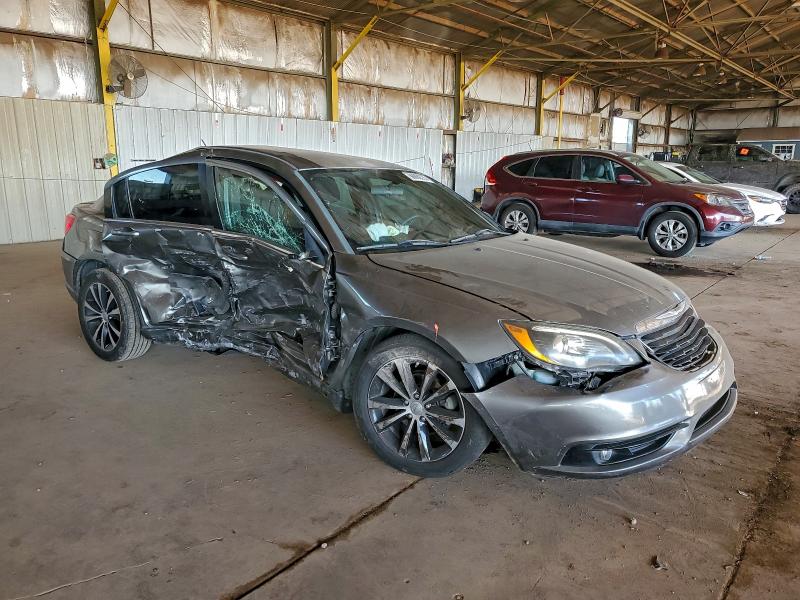 Photo 4 from auction – 2013 CHRYSLER 200 TOURIN with VIN 1C3CCBBG1DN711407