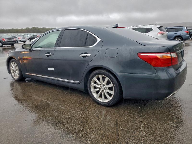 Photo 2 from auction – 2010 LEXUS LS 460 with VIN JTHCL5EF5A5007592