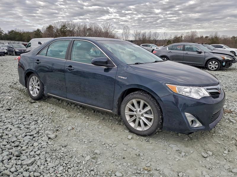 Photo 4 from auction – 2014 TOYOTA CAMRY HYBR with VIN 4T1BD1FK2EU133544