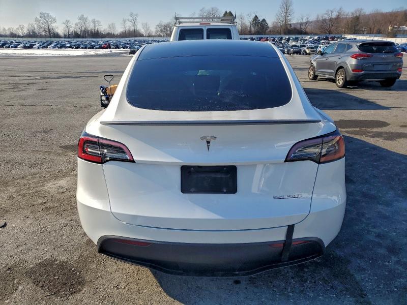 Photo 6 from auction – 2025 TESLA MODEL Y with VIN 7SAYGDEF2SA356084