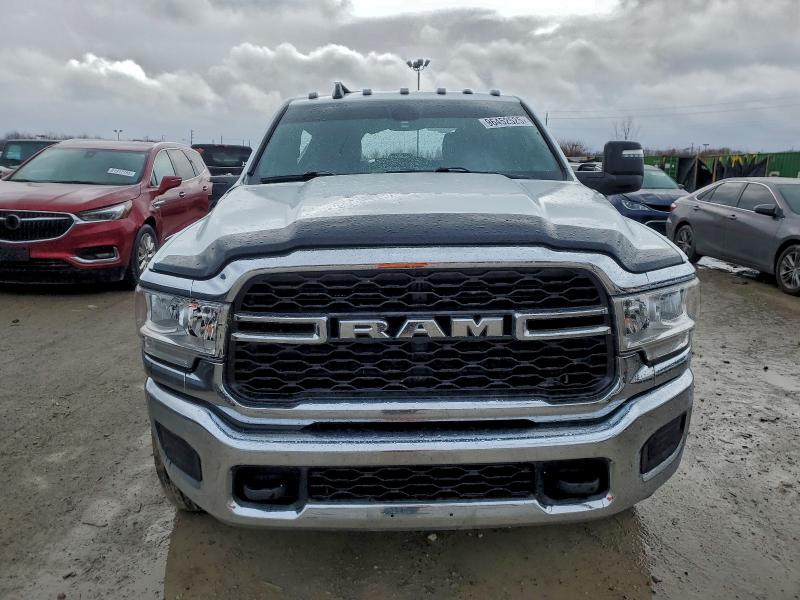 Photo 5 from auction – 2024 RAM 3500 with VIN 3C63RRGL1RG308396