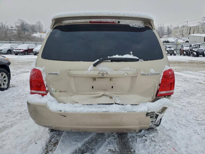 Photo 6 from auction – 2004 TOYOTA HIGHLANDER with VIN JTEEP21A040002868
