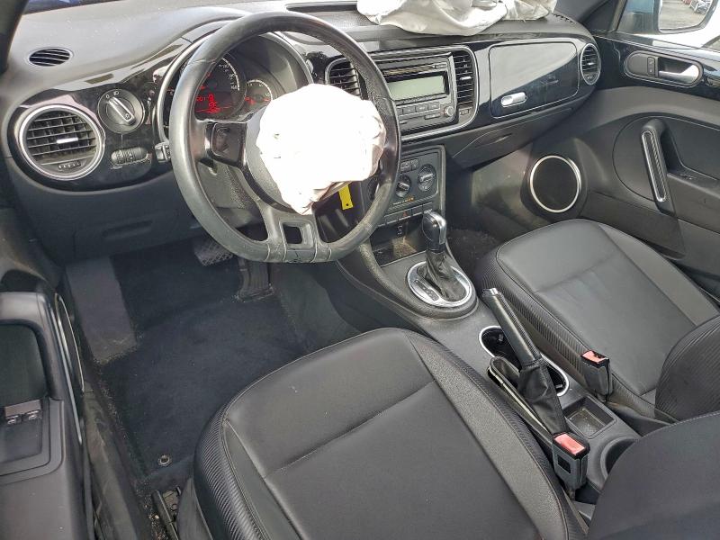 Photo 8 from auction – 2013 VOLKSWAGEN BEETLE with VIN 3VWJP7AT0DM633406