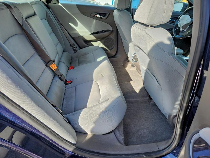 Photo 10 from auction – 2018 CHEVROLET MALIBU LT with VIN 1G1ZD5ST0JF254864