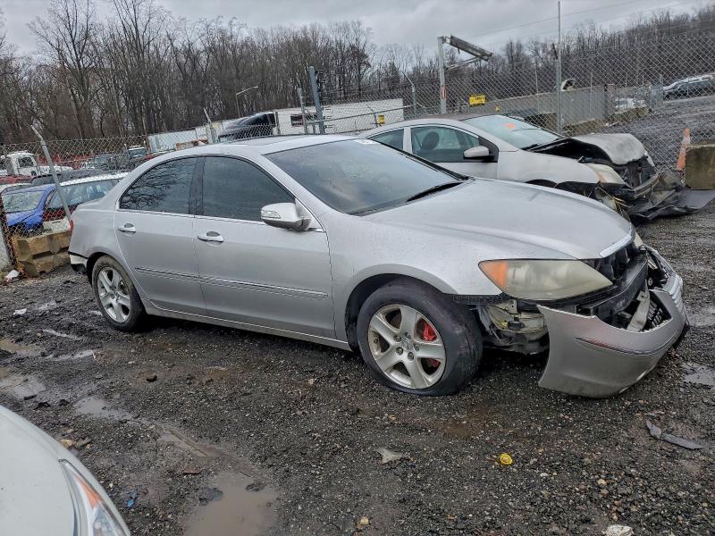 Photo 4 from auction – 2006 ACURA RL with VIN JH4KB16546C004666