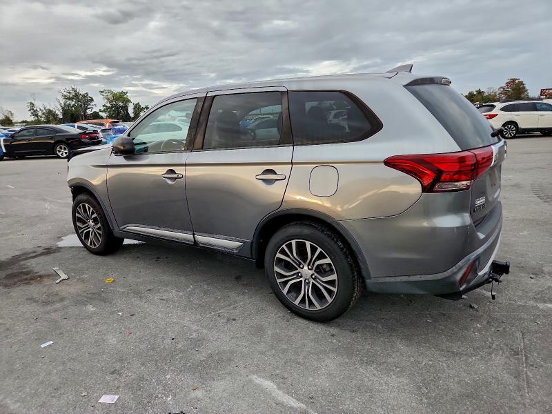 Photo 2 from auction – 2017 MITSUBISHI OUTLANDER with VIN JA4AD2A36HZ014872