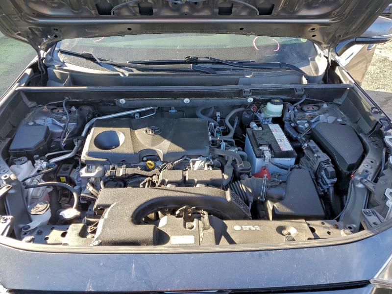 Photo 11 from auction – 2019 TOYOTA RAV4 XLE with VIN JTMP1RFV5KD008075