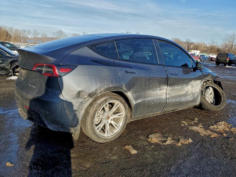Фото 3 с аукциона – 2021 TESLA MODEL Y с VIN 5YJYGDEE8MF175209