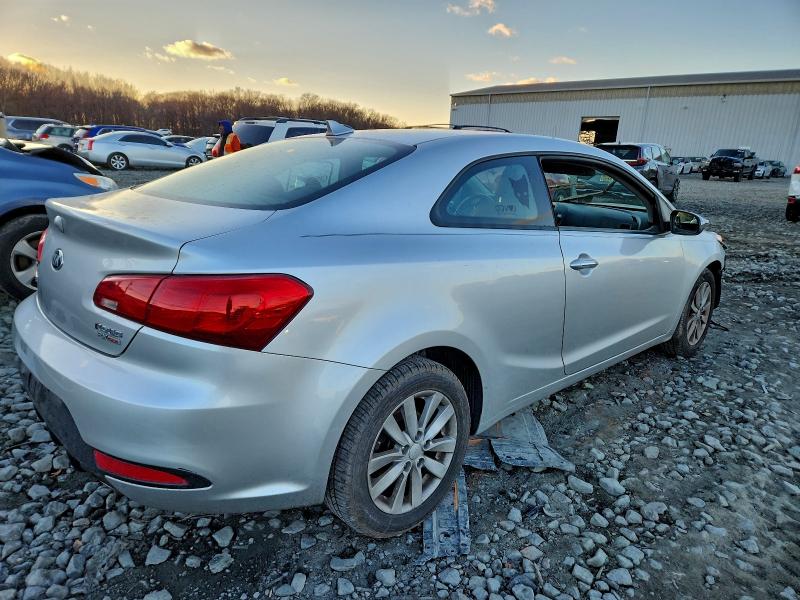 Photo 3 from auction – 2014 KIA FORTE with VIN KNAFX6A83E5160734