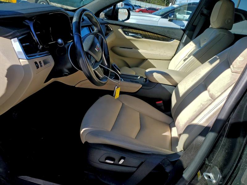 Photo 7 from auction – 2017 CADILLAC XT5 with VIN 1GYKNARS6HZ179618