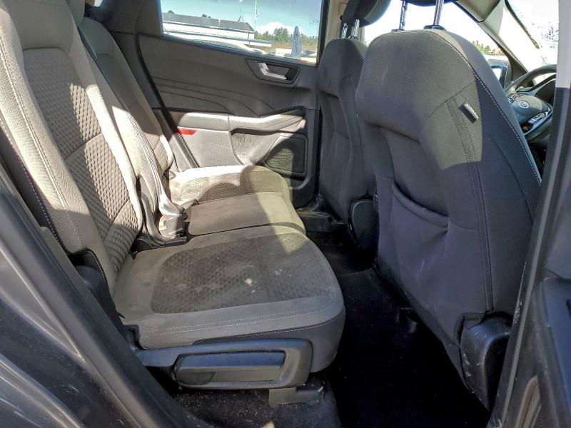 Photo 11 from auction – 2021 FORD ESCAPE SE with VIN 1FMCU9G60MUA47491