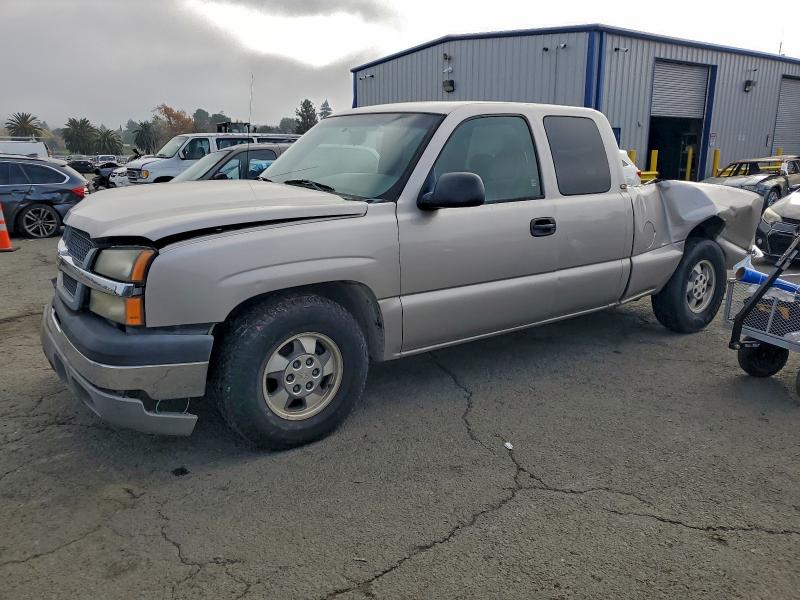 CHEVROLET SILVERADO 2004 with VIN 2GCEC19V141239729 - Photo from auction