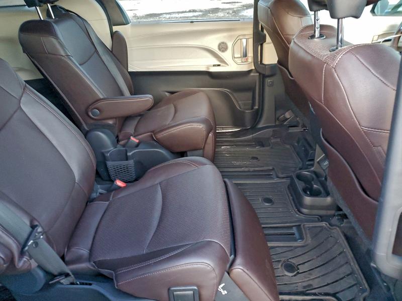 Photo 11 from auction – 2023 TOYOTA SIENNA LIM with VIN 5TDESKFC0PS098130
