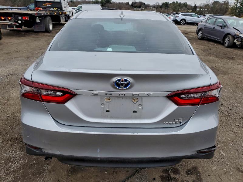 Photo 6 from auction – 2022 TOYOTA CAMRY with VIN 4T1C31AK9NU572464