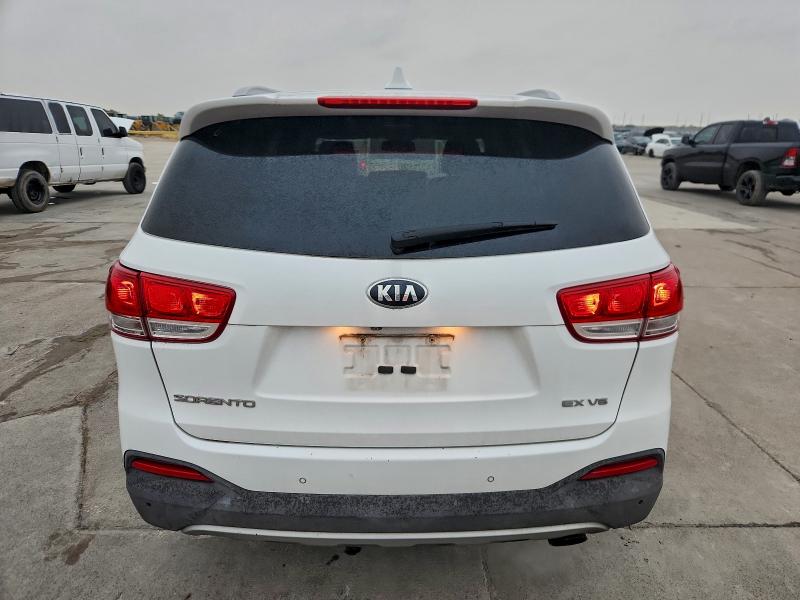 Photo 6 from auction – 2016 KIA SORENTO EX with VIN 5XYPHDA59GG160276