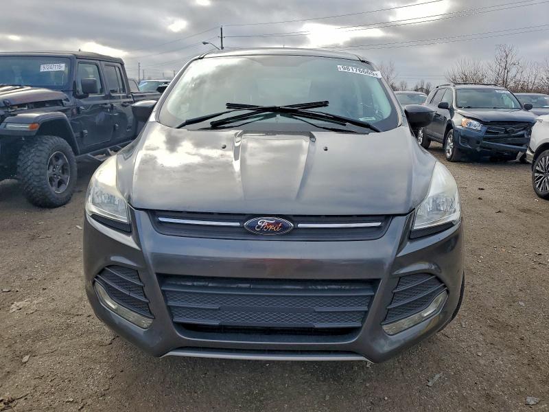 Photo 5 from auction – 2016 FORD ESCAPE SE with VIN 1FMCU0GX7GUA37470