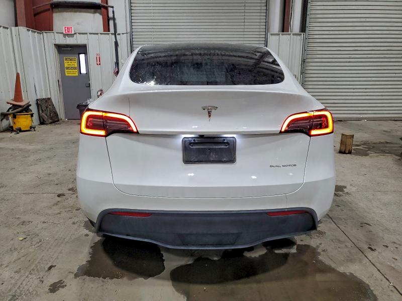 Foto 6 de la subasta – 2023 TESLA MODEL Y con VIN 7SAYGDEE2PA176991